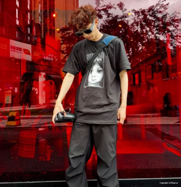 Black Keane Manga XL Big 24SS Margaret White Teardrop Tears and L S Tee M 1012